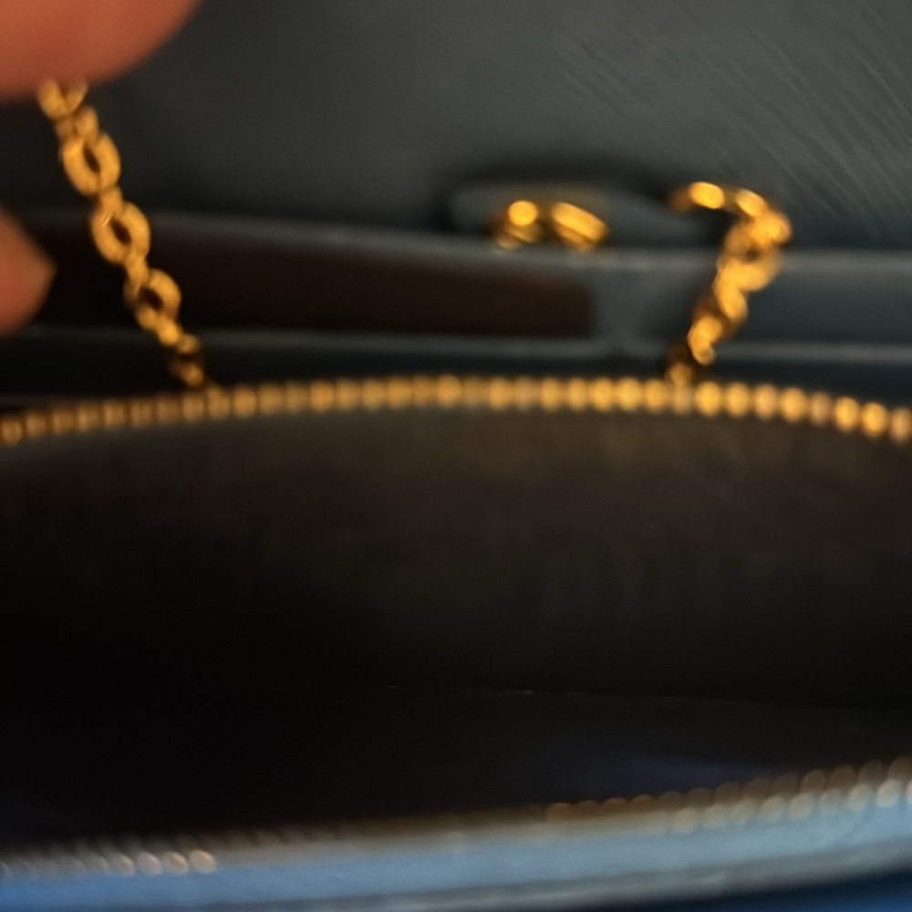 Prada Wallet - Picture 9 of 10